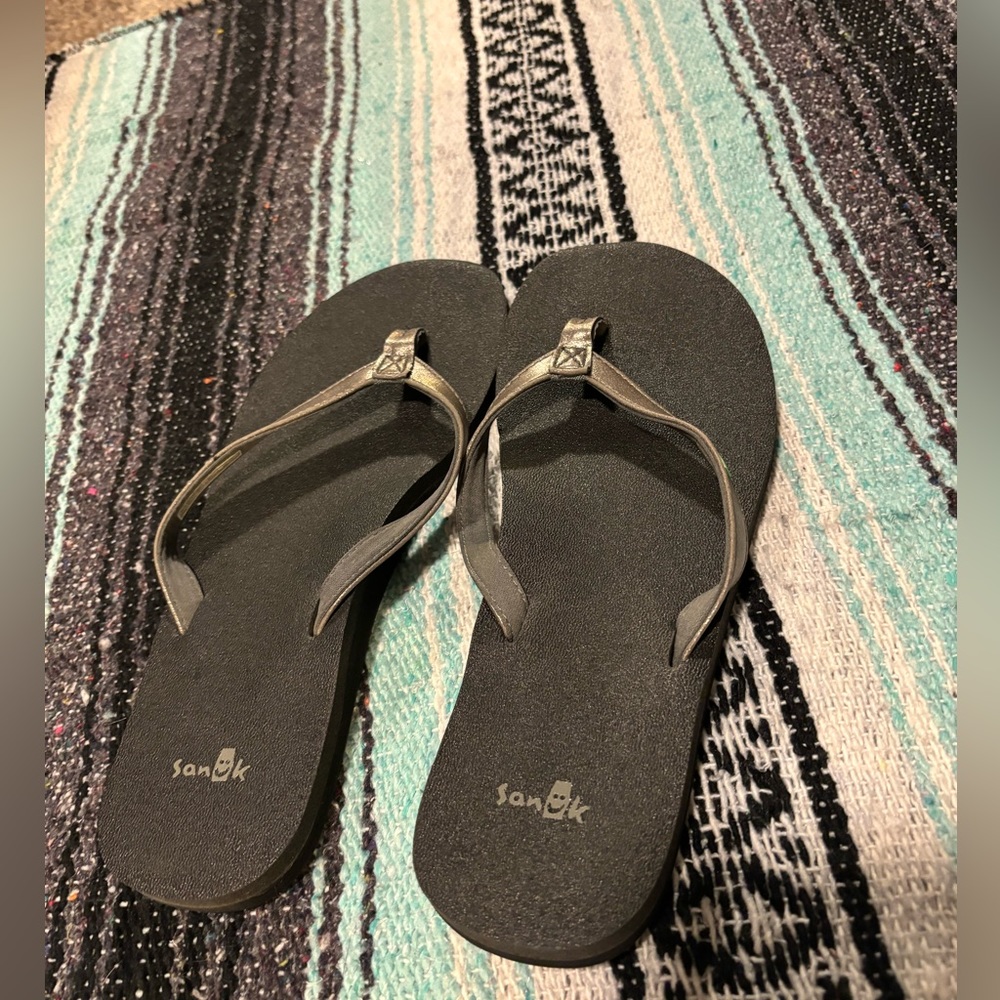 Sanuk flip flops